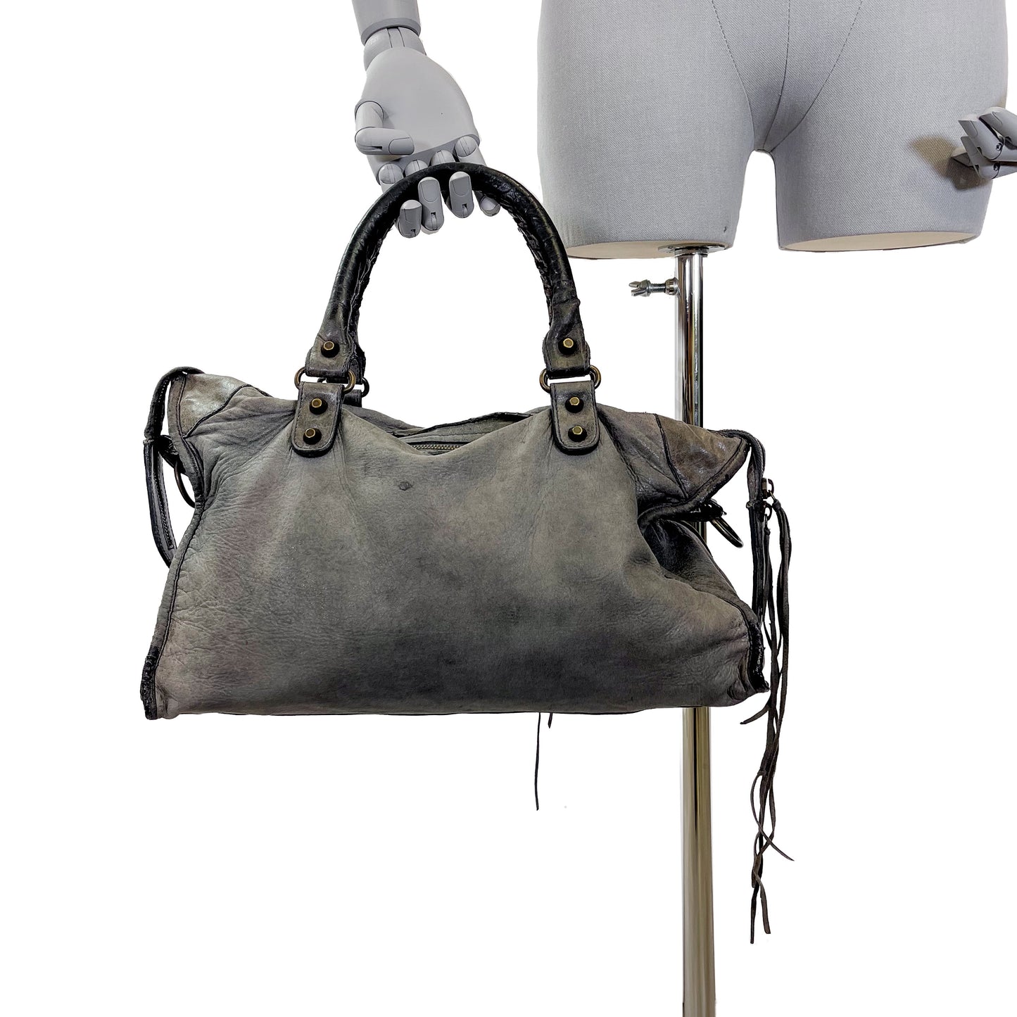 <tc>BALENCIAGA</tc>